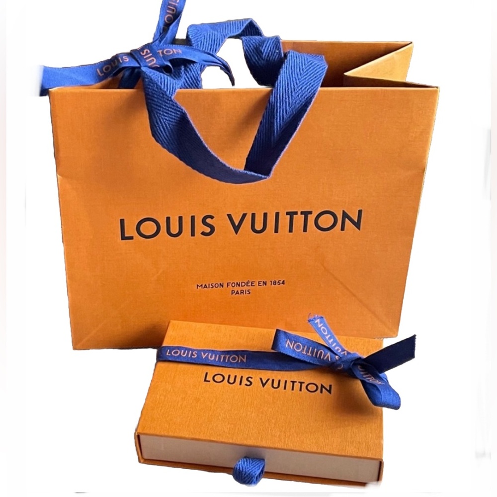 SOLD❌Louis Vuitton Shopping Bag & Gift Box 🛍